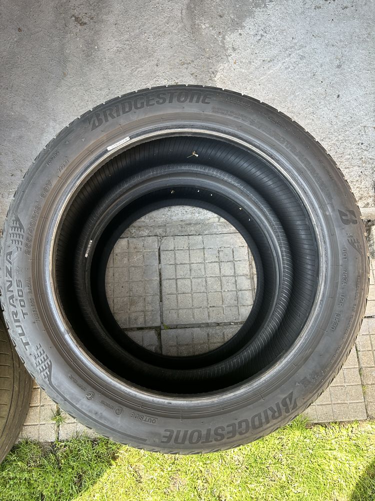 Гуми 225/45/18 и 255/40/18 BRIDGESTONE Turanza Sport/ Спорт пакет