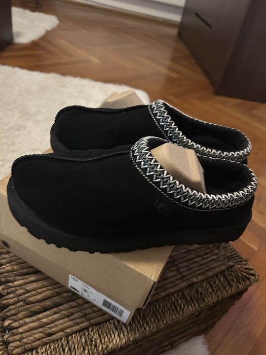 Ugg Tazzman purtat de cateva ori