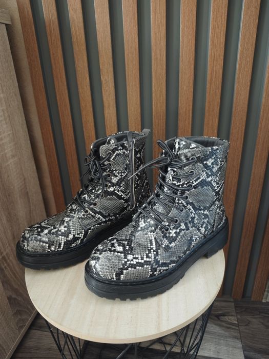 Зимни дамски боти