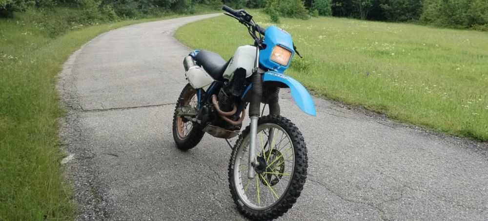 Продавам Yamaha xt250