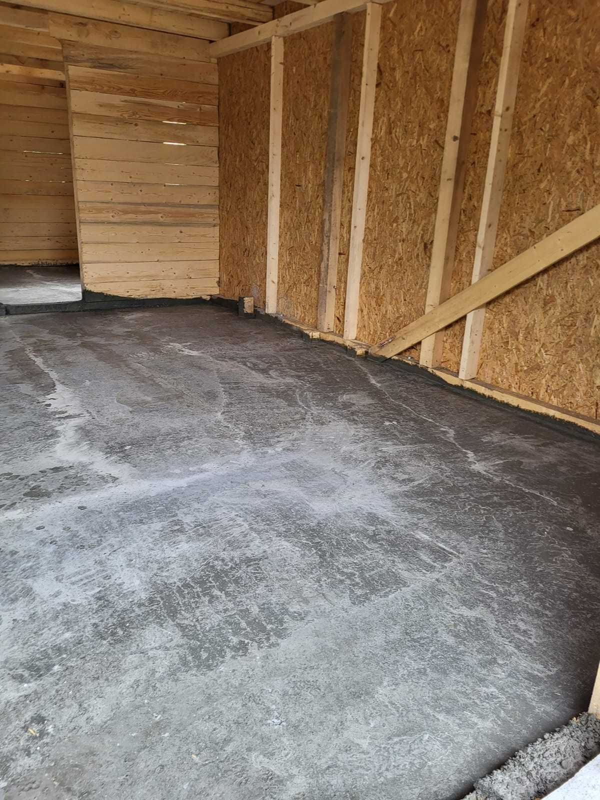 Cabana A Frame si casa din structura de lemn de vanzare