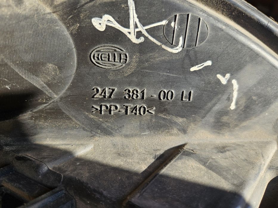 Far stanga Mercedes Sprinter 906 an 2009