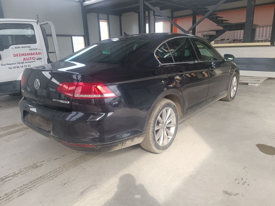 Dezmembram Volkswagen Passat B8, motor 2.0 tdi CRLB