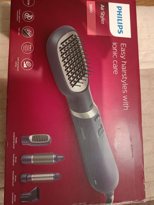 Електрическа четка за коса Philips.