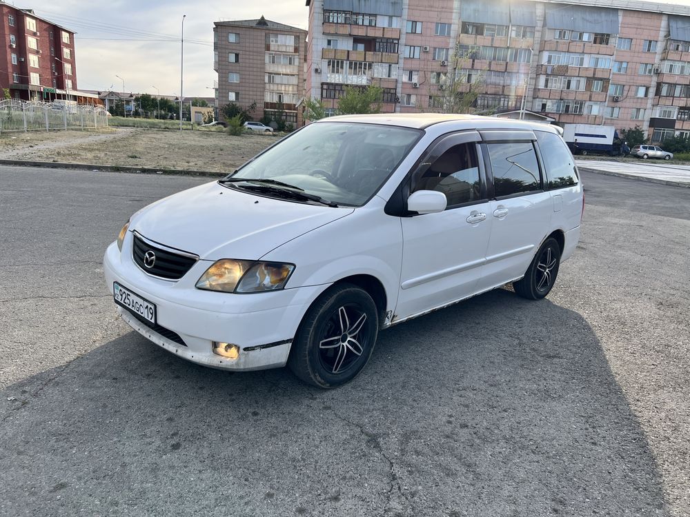 Продам Mazda MPV