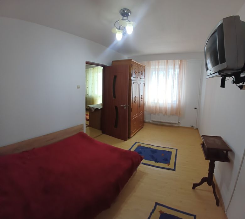 Vând apartament 2 camere Casa de Cultura