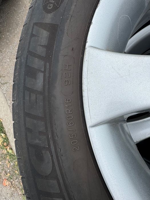 Лети джанти с гуми 16цола Рено Сценик