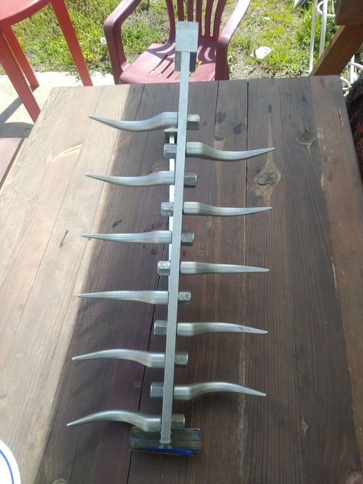 Закачалка за месо и колбаси