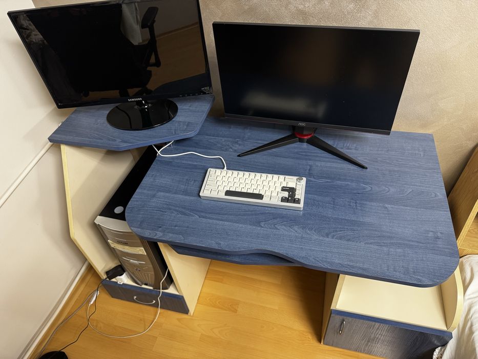 Двуцветно Бюро (синьо и бежаво)