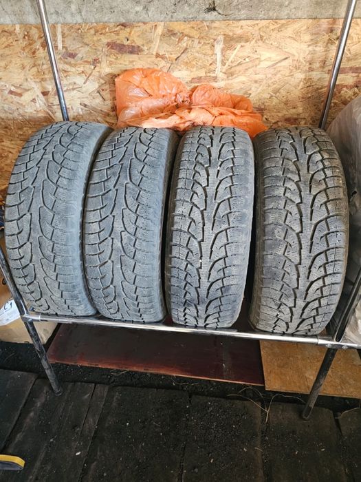 Б/У Автошины на камри 215/60R17