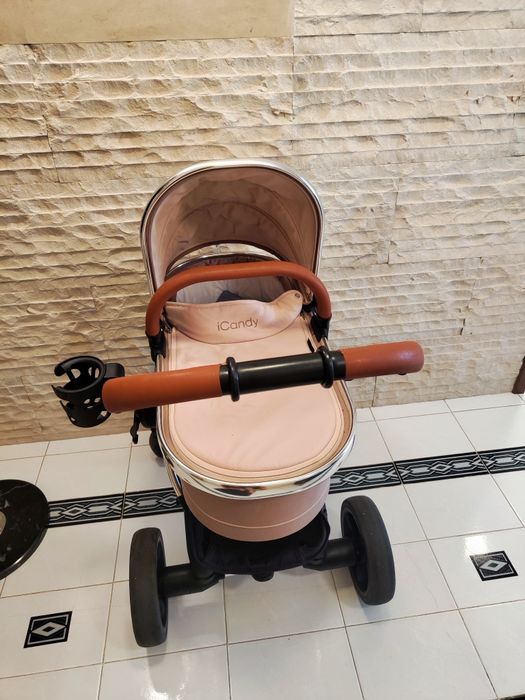 Бебешка количка  i candy