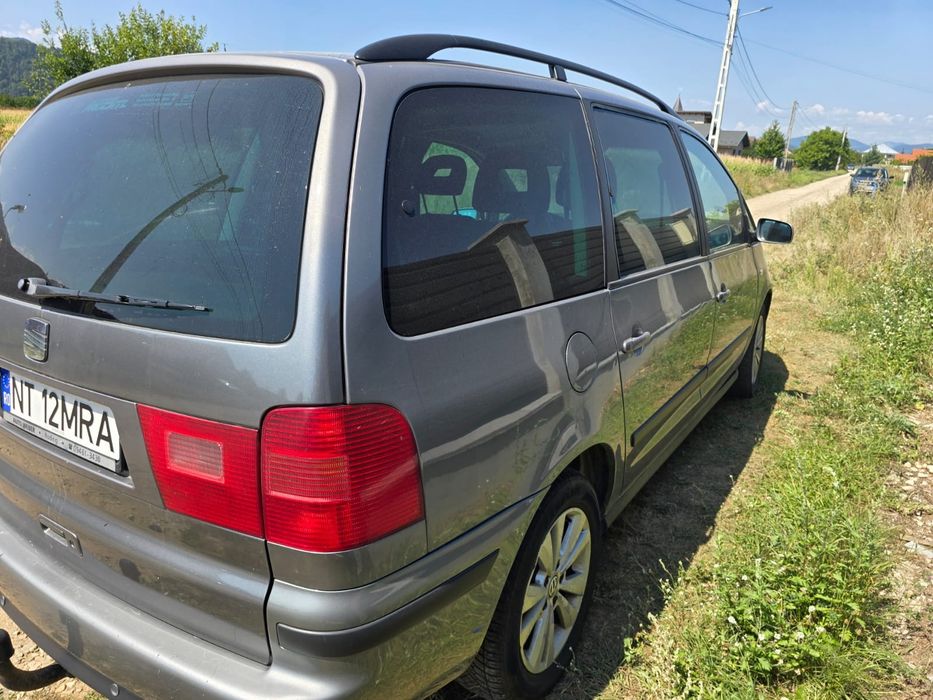 Seat alhambra 20 tdi an 2009
