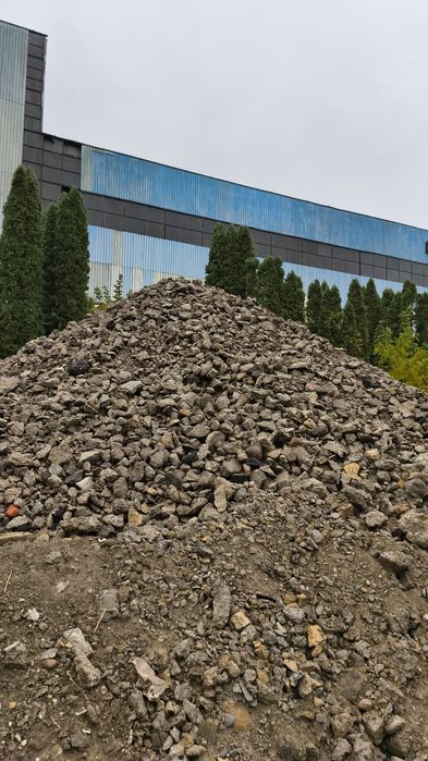 Piatra sparta pentru amenajări drum, alei, parcări  o744,29,46,22