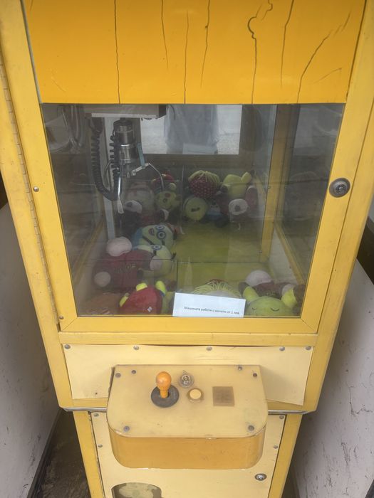 Кран за играчки вендинг