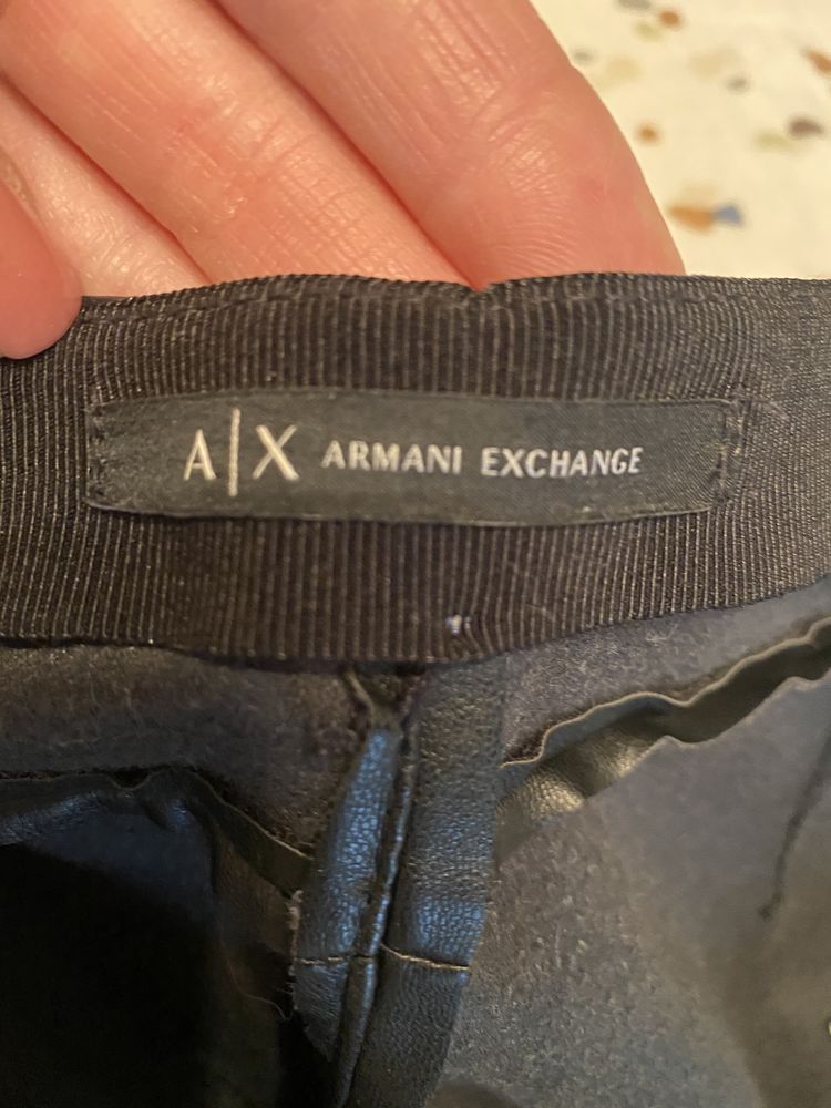 Pantaloni piele Armani