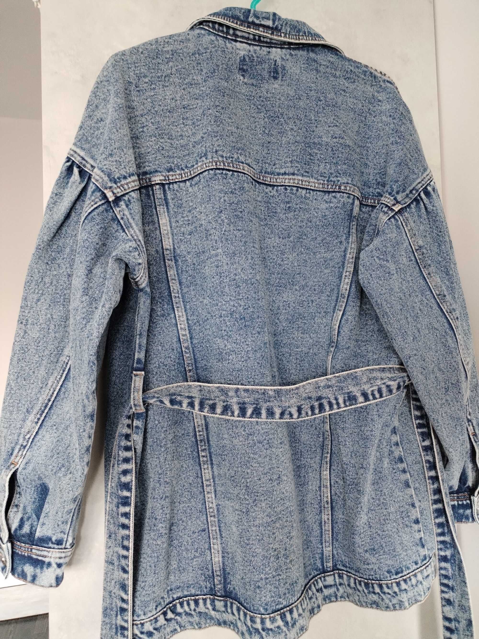 Дънков тренчкот Bershka, S размер