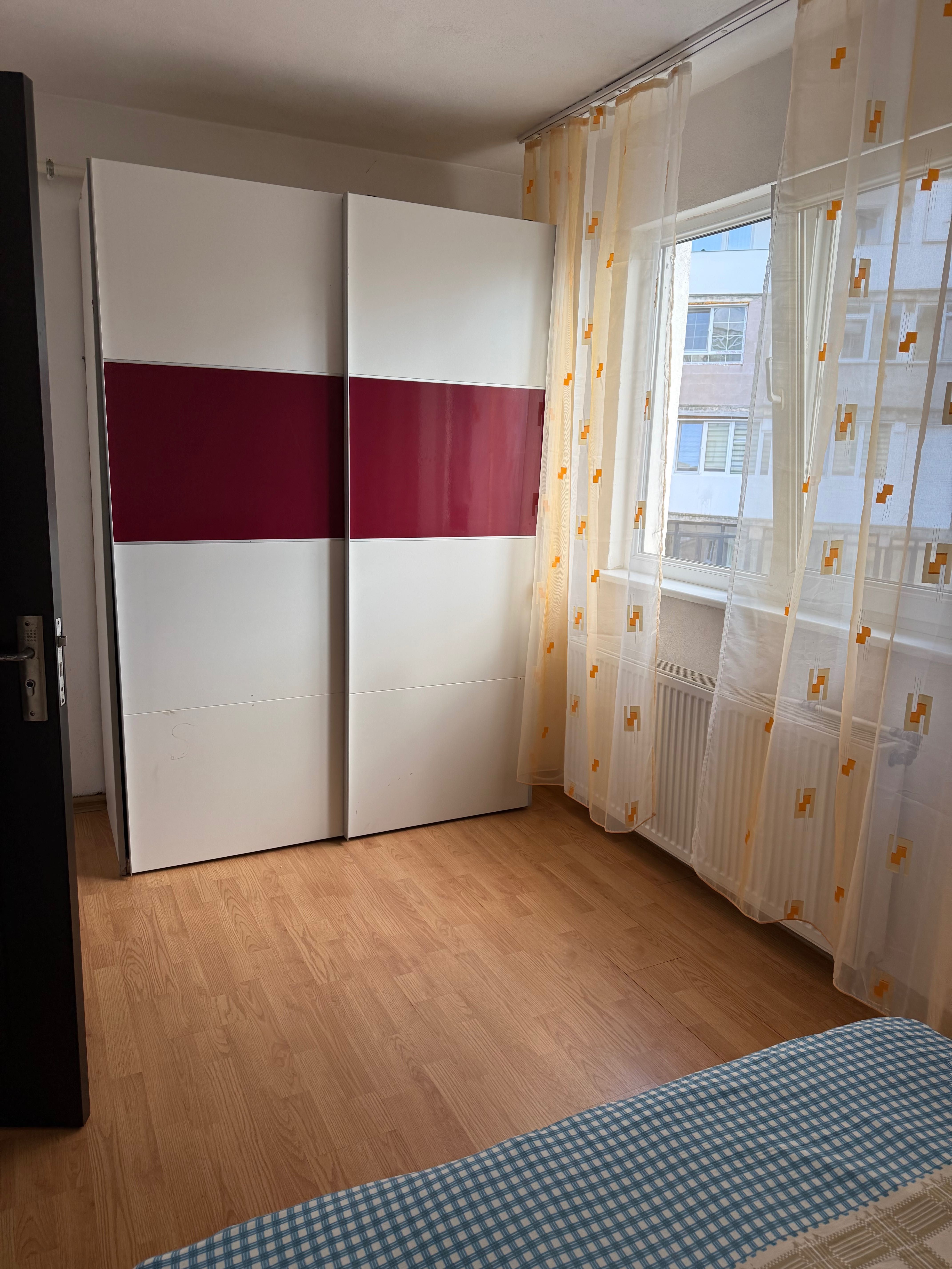 Apartament 2 camere de închiriat