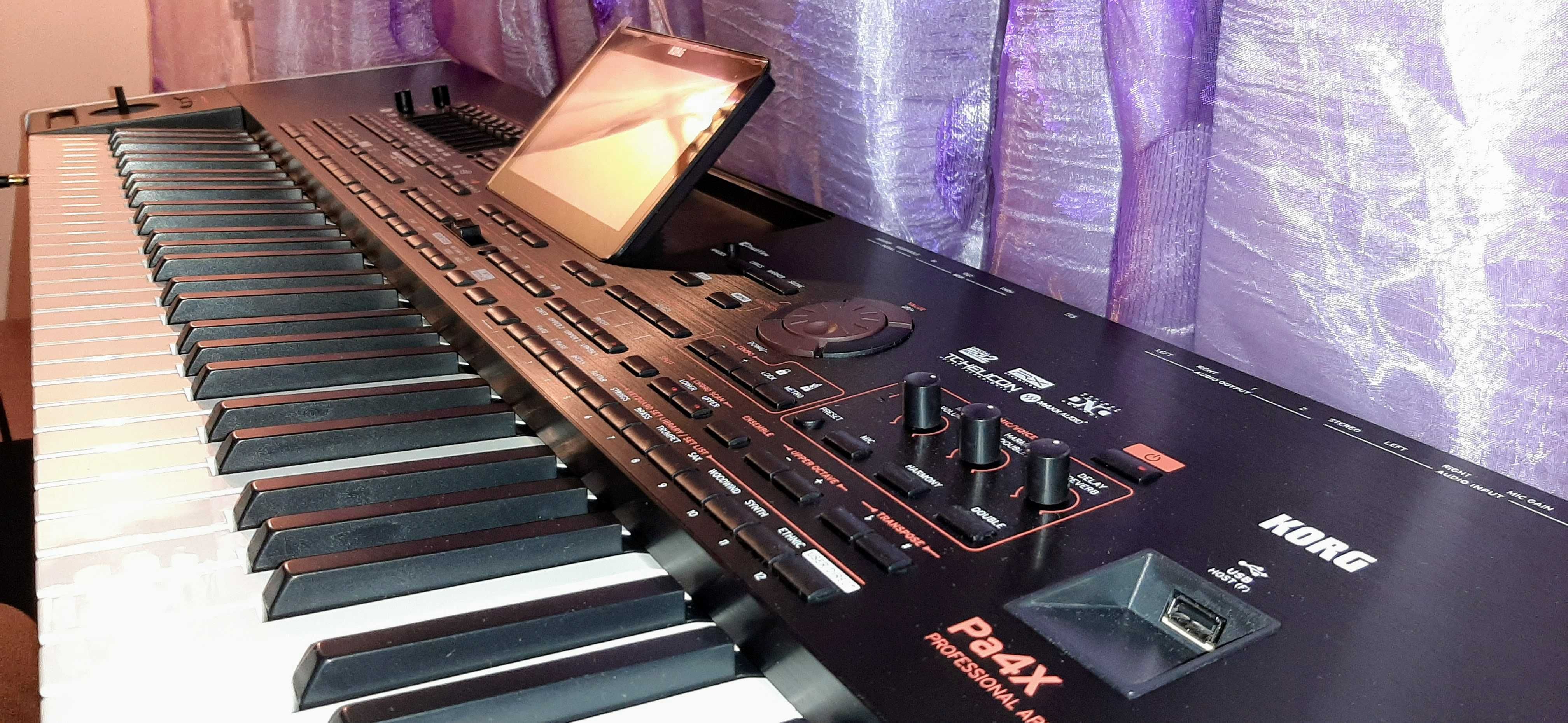 KORG Pa4x 76-key