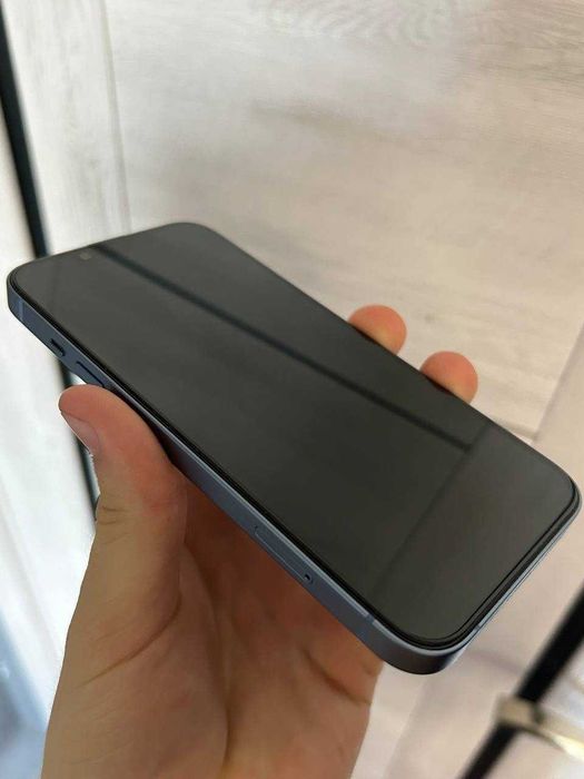 Продам iPhone 14 на 128гб,