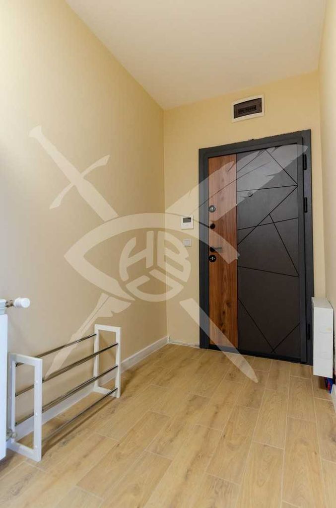 Продава се Двустаен апартамент в София, Надежда 2 - 79 кв.м за 2406 €/кв.м - Снимка #12