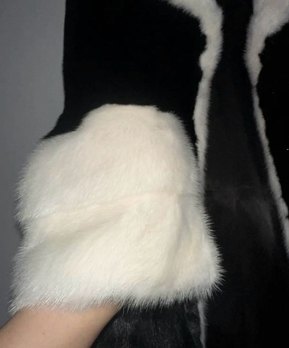 Шуба  натуральная норка.