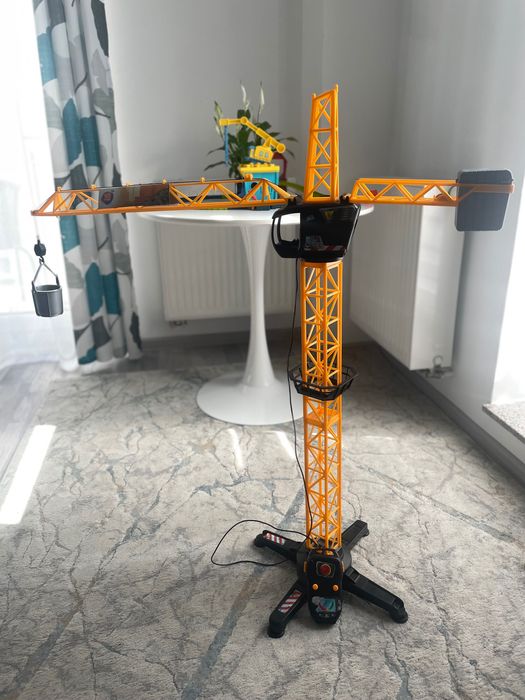 Macara de jucarie 128 cm, cu telecomanda si rotire 350 grade.