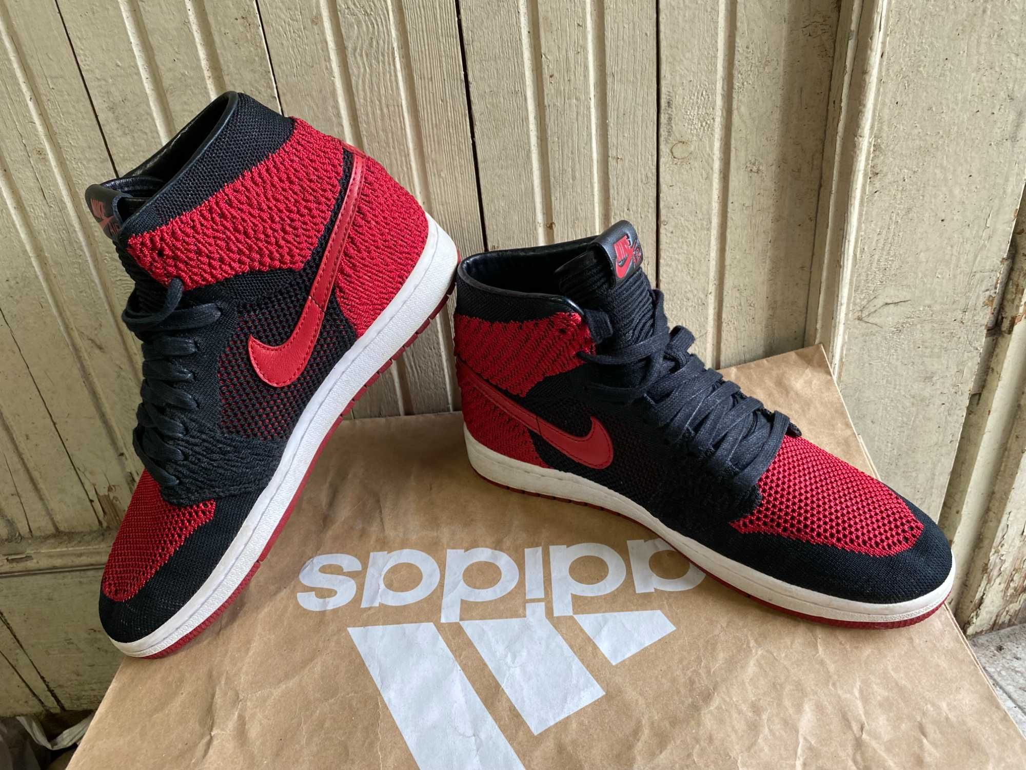 ''Jordan 1 Retro High OG Flyknit Bred''оригинални маратонки 41 номер