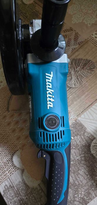 Голям флекс Makita GA9050