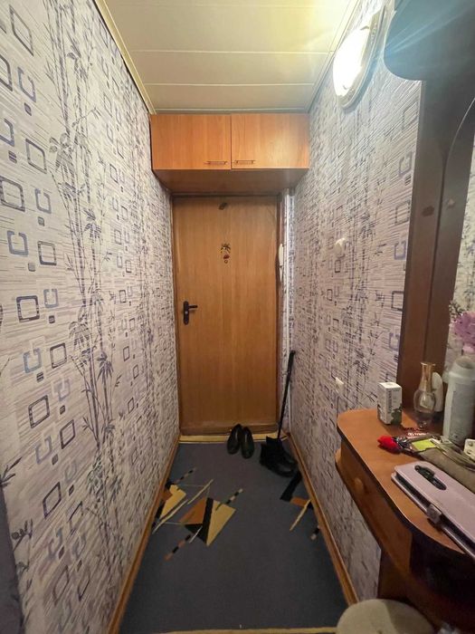 Продается 2-комнатная Кжби