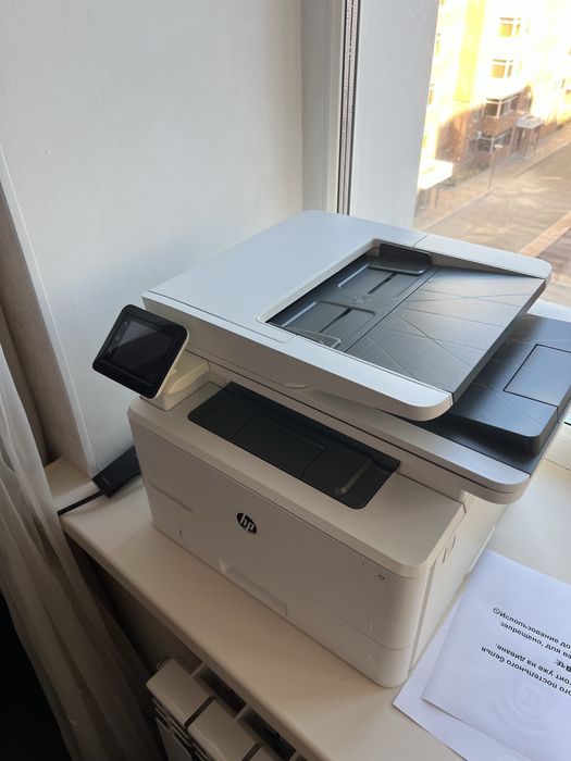 Продам принтер HP Laser Jet pro
