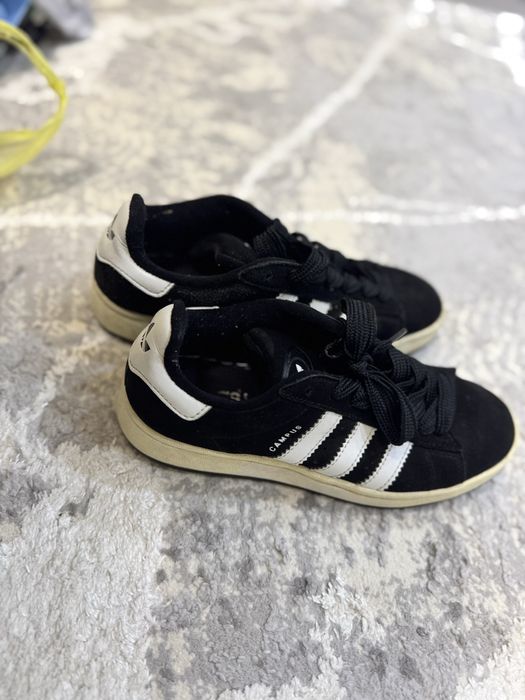 Женская кроссовка туфли 41