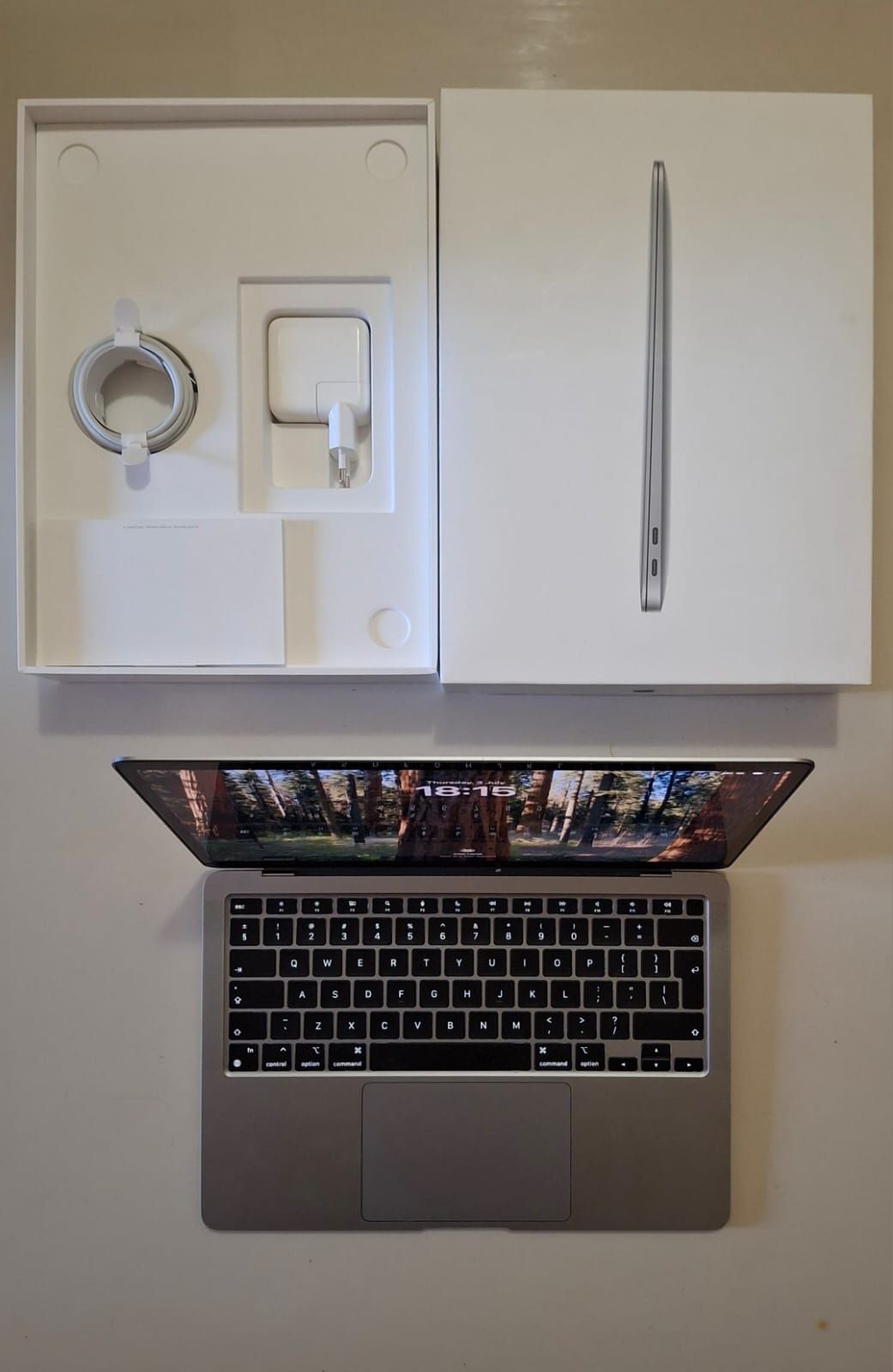 Apple Macbook Air M1