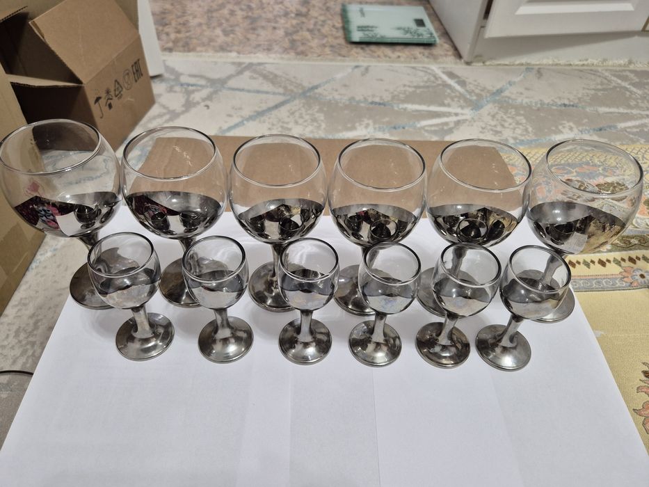 СРОЧНО продается хрусталь бокалы разного цвета