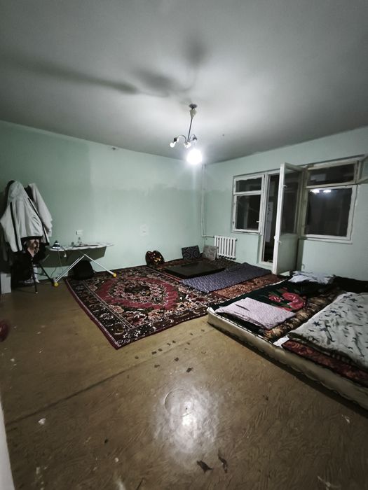 Куйлюк 5 массив 1а  комнатная Ориентир школа 47