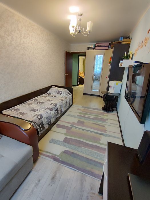 Продается 2-комн (7-78, 1 эт)