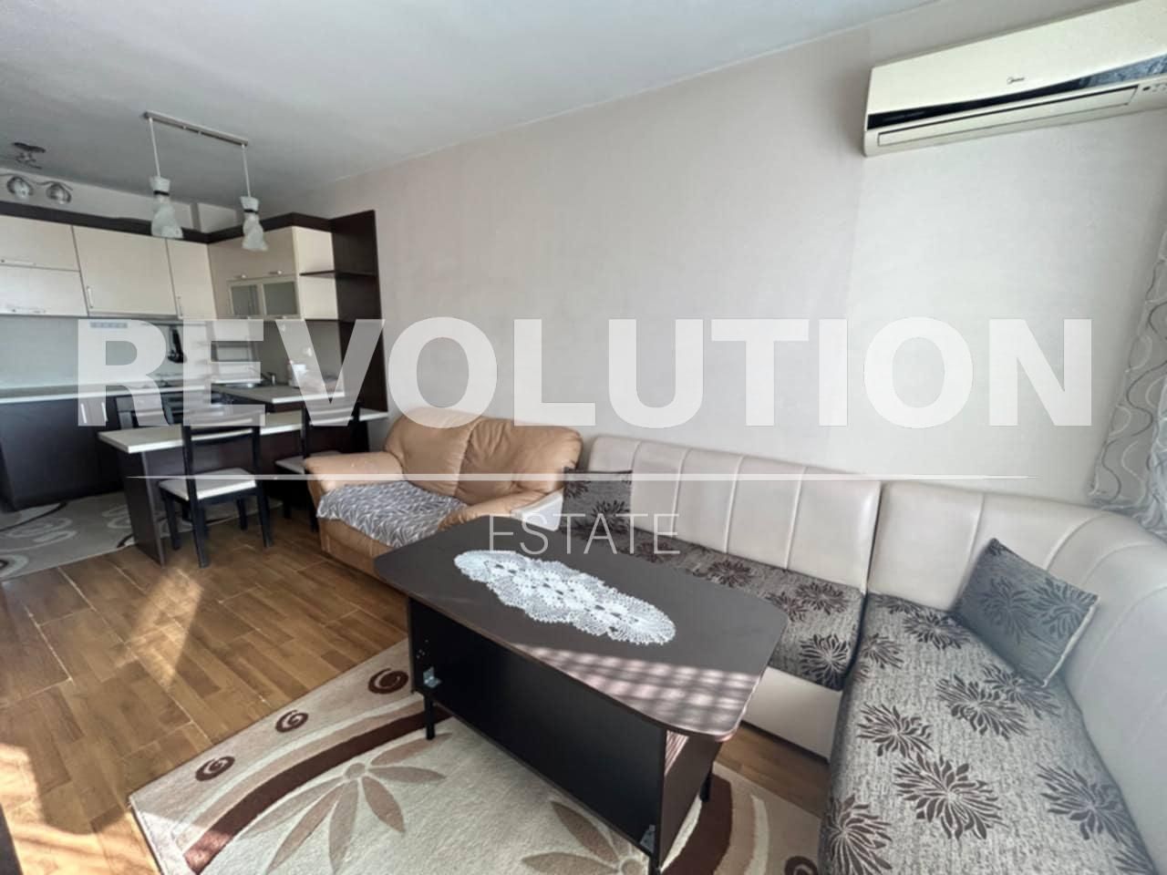 Дава се под наем Тристаен апартамент в Пловдив, Южен - 80 кв.м за 400 € - Снимка #2