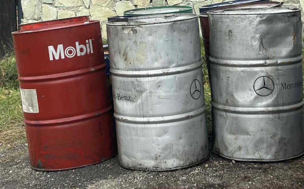 Se vinde butoi de tablă