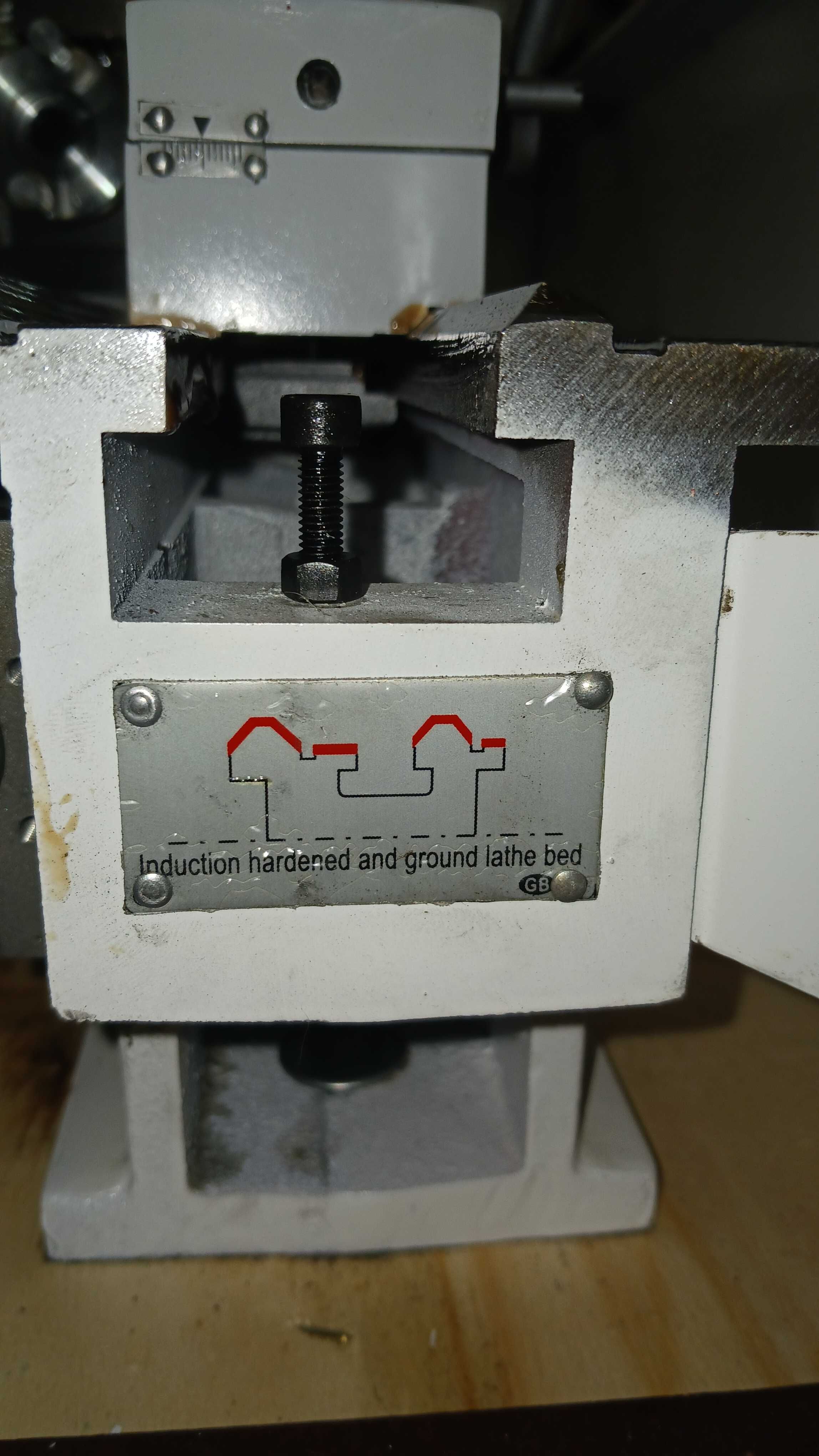 Нов струг UNIMARK 125мм. 1100 W . 38 мм. 230мм!С дълга база 600 мм.