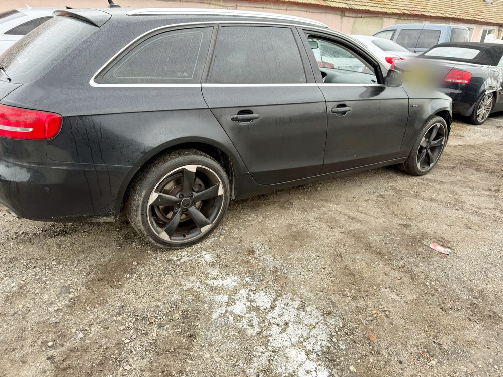 Audi A4 B8 на части 15 броя 2.0tdi комби Avant автомат
