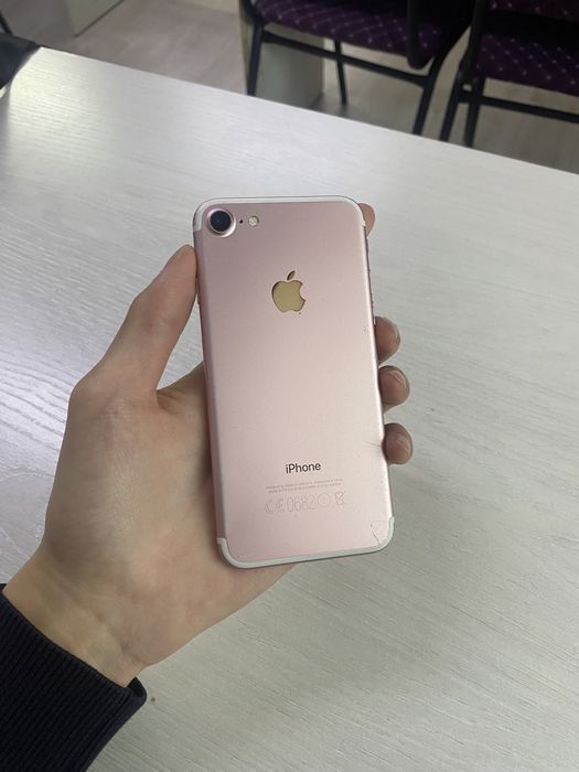 Продам Айфон 7 32gb в идеале