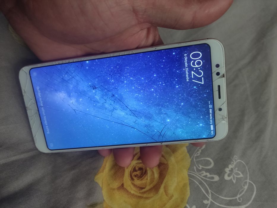 Redmi 5 plus 3/32gb