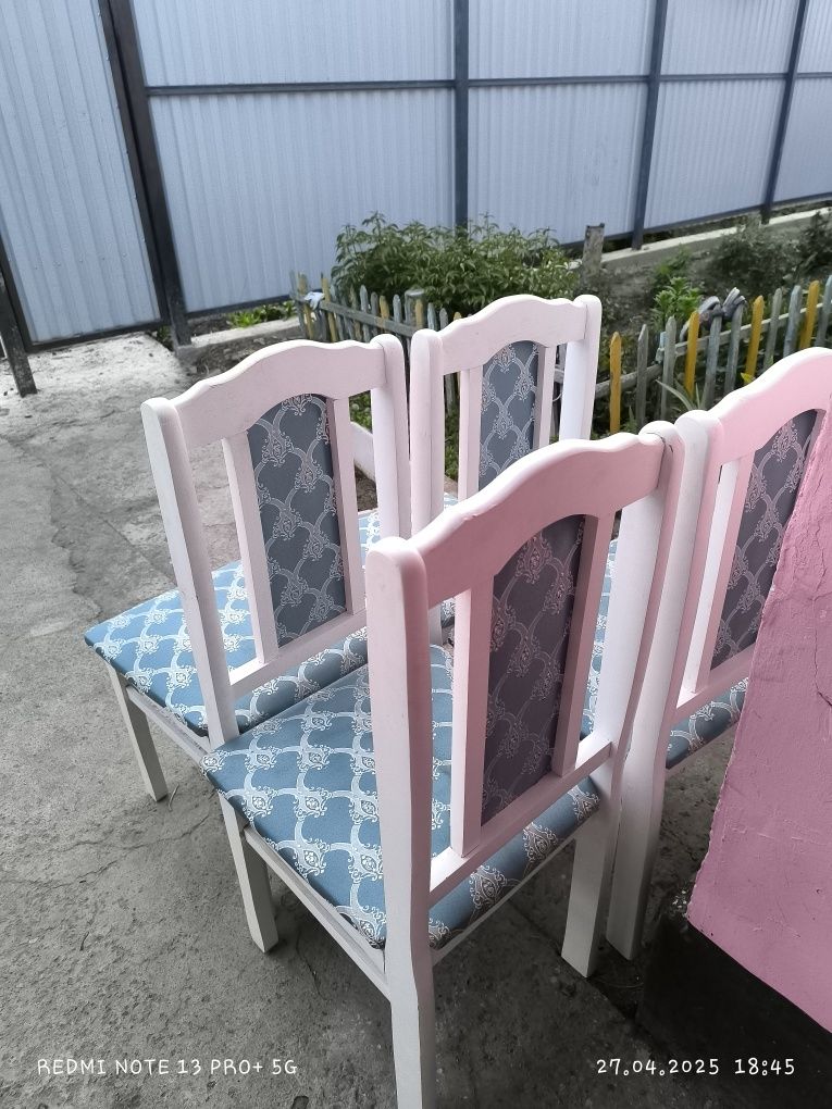 Продам стулья 6 штук