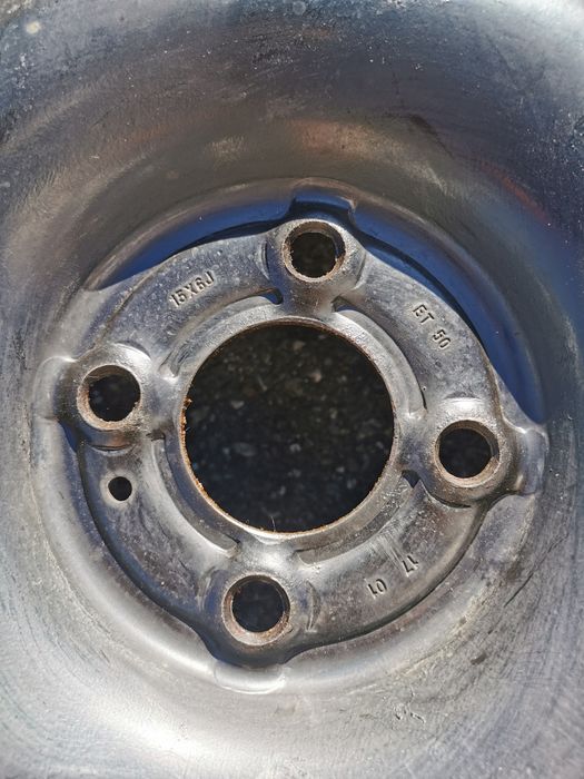 Jante tablă și capace Dacia 15"