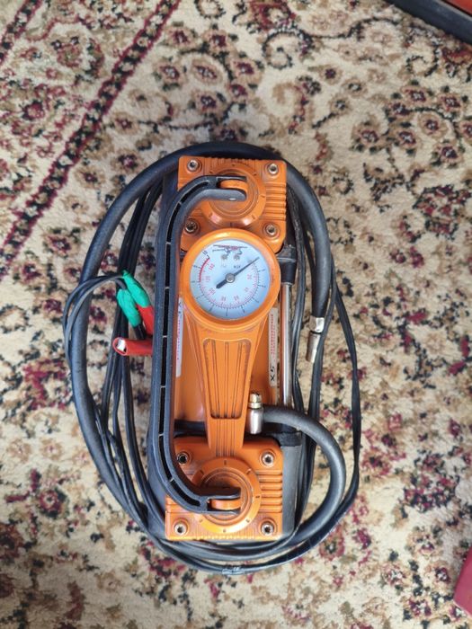 Продам авто компрессор для шин