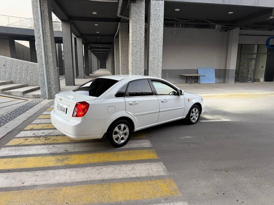 Jentra 2019 yil 3 pozitsya qilingan