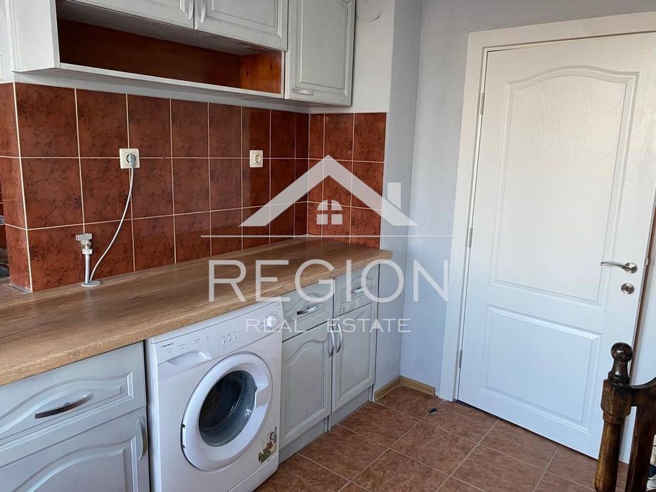 Дава се под наем Четиристаен апартамент в Пловдив, Мараша - 90 кв.м за 443.7 € - Снимка #2