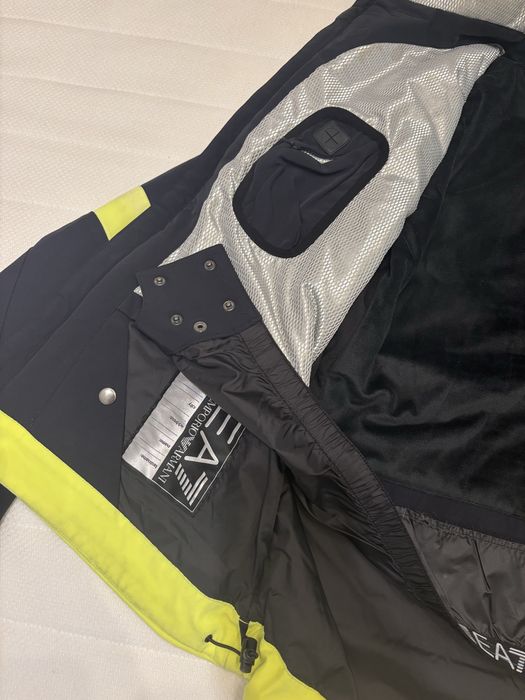 Ски яке Emporio Armani