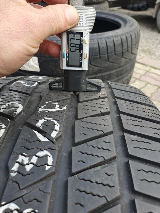 255 35 20,2buc iarna CONTINENTAL,ContiWinterContact,TS830,6mm