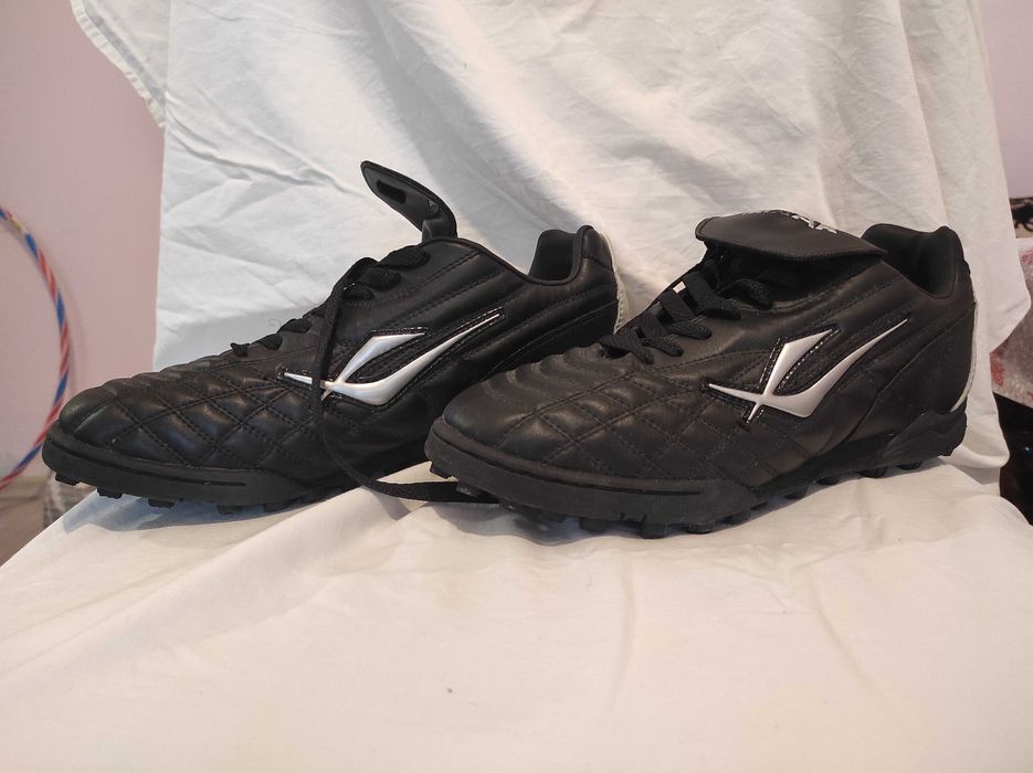 Кожени обувки Mirak UK 9, чисто нови