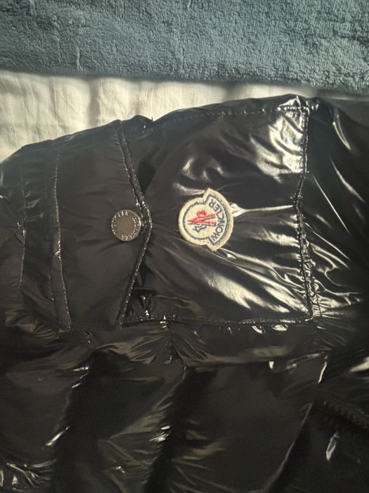 Яке Moncler